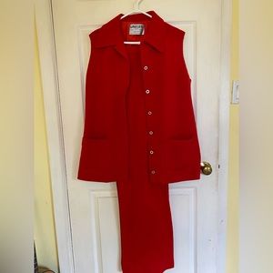 1970s Jaeger ladies vintage vest/pant suit
